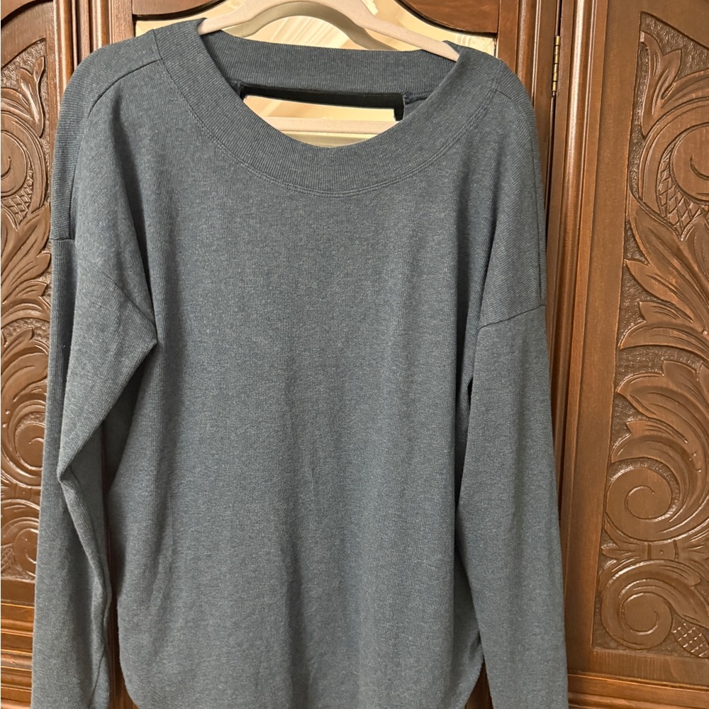 Athleta Blue Gray Long Sleeve Top